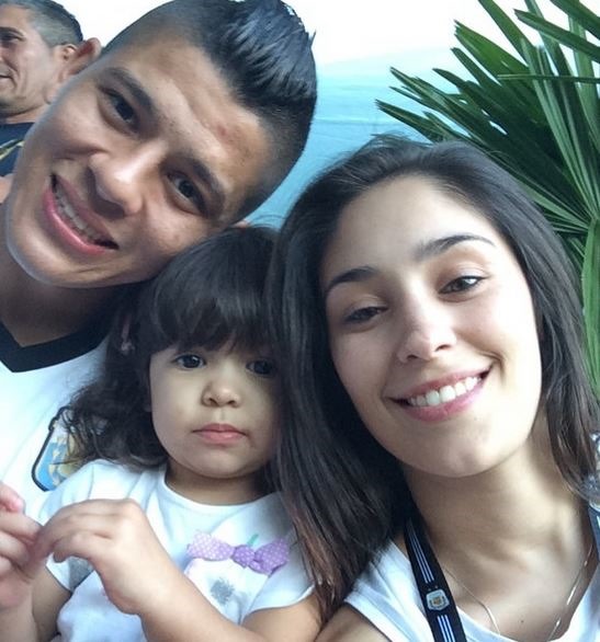 Marcos-Rojo-and-Family