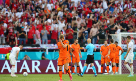 Euro 2020: Czech Republic upset 10-man Netherlands